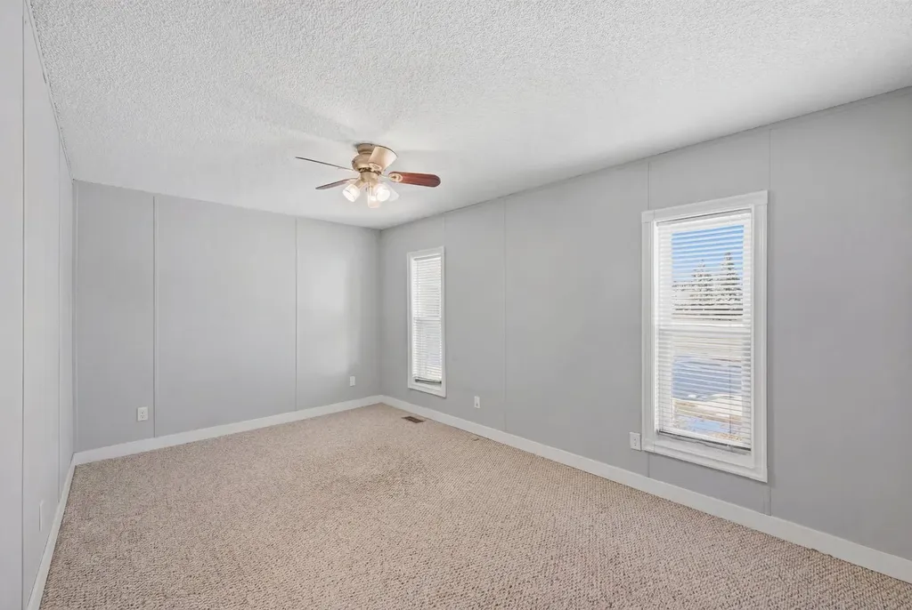 342 Burroughs Circle NE Calgary AB T1Y 6K3