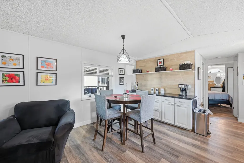 342 Burroughs Circle NE Calgary AB T1Y 6K3
