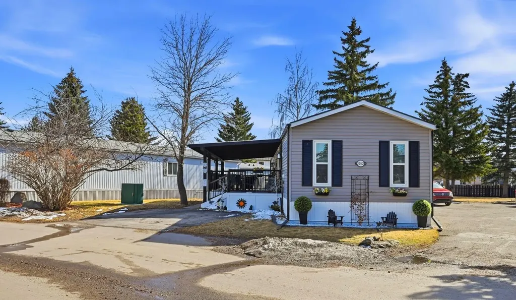 342 Burroughs Circle NE Calgary AB T1Y 6K3