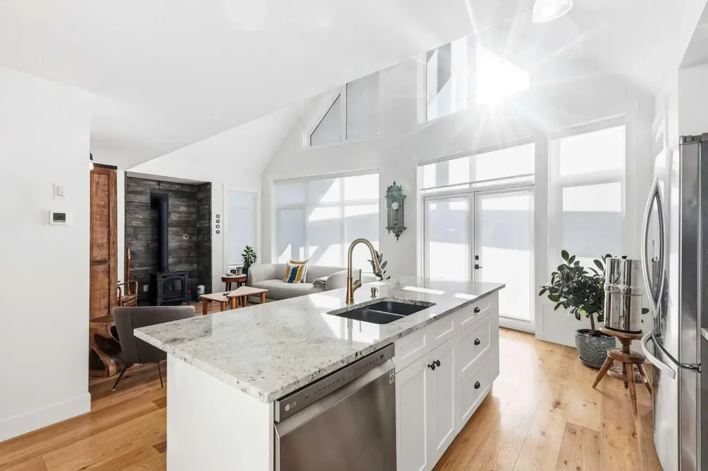 306 Cottageclub Link Rural Rocky View County AB T4C 1B1