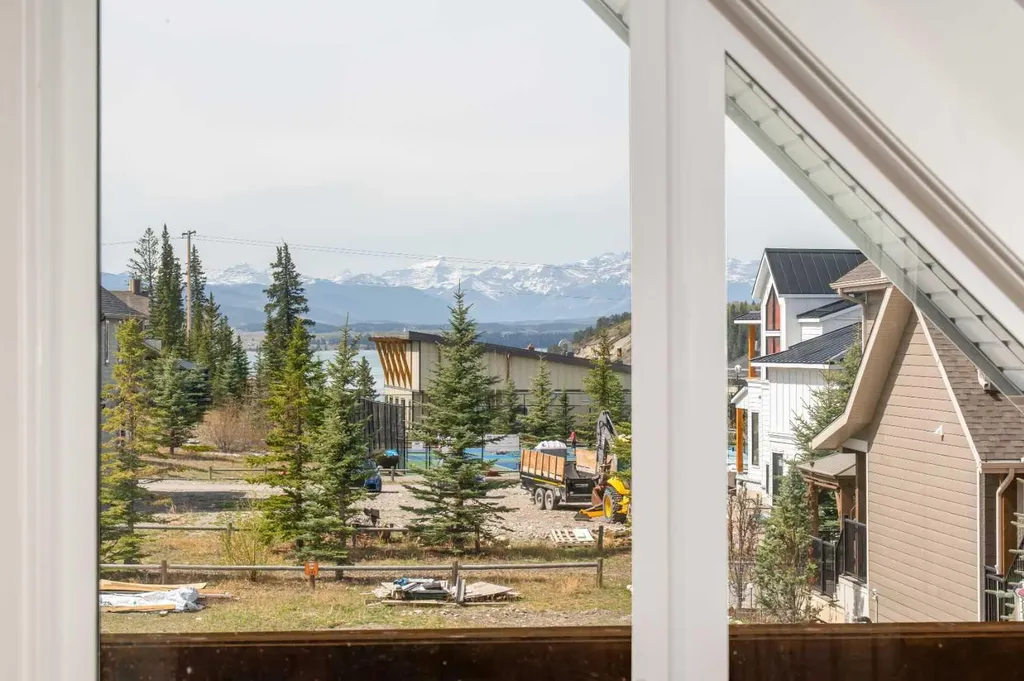 306 Cottageclub Link Rural Rocky View County AB T4C 1B1