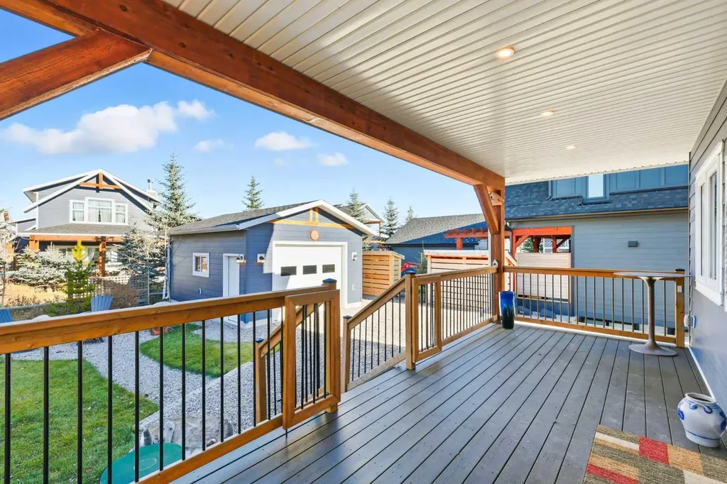 306 Cottageclub Link Rural Rocky View County AB T4C 1B1