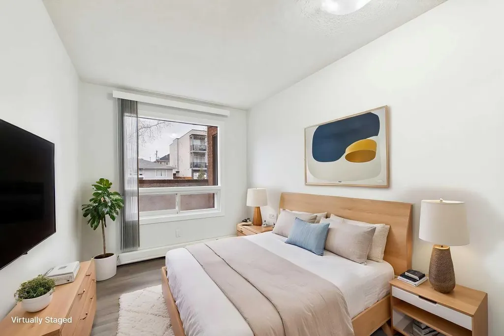 1712 38 Street SE Calgary AB T2A 1H1