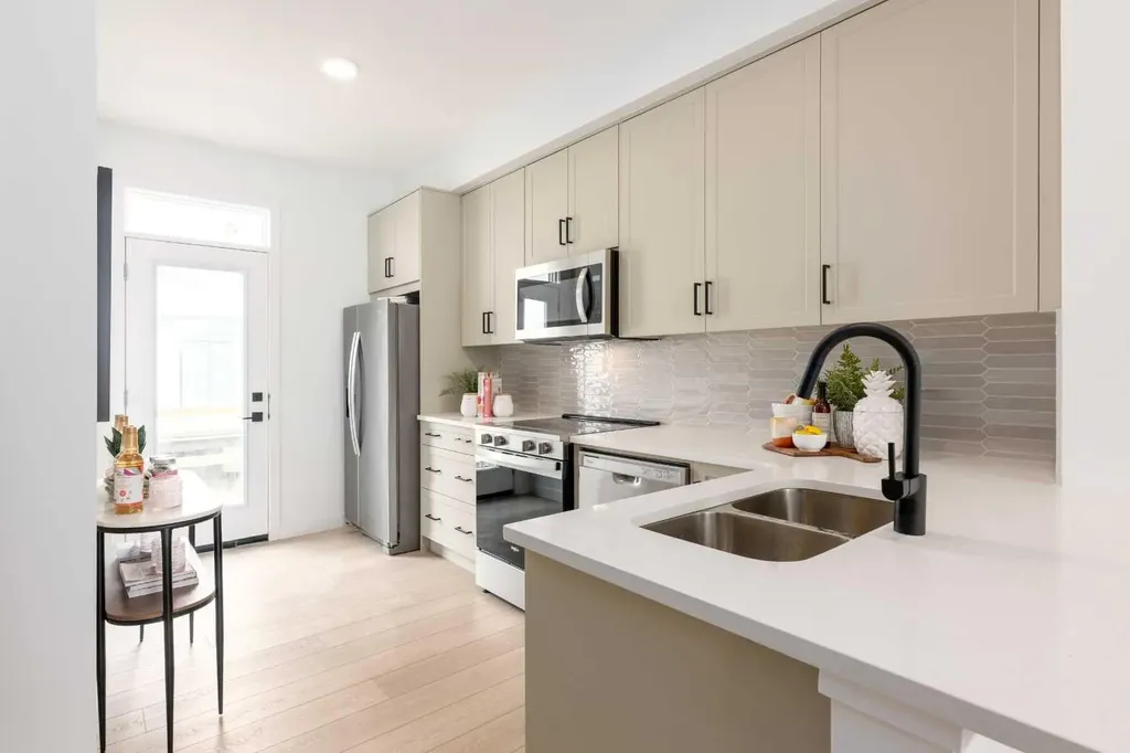 78 Heirloom Passage SE Calgary AB T3S 0K1