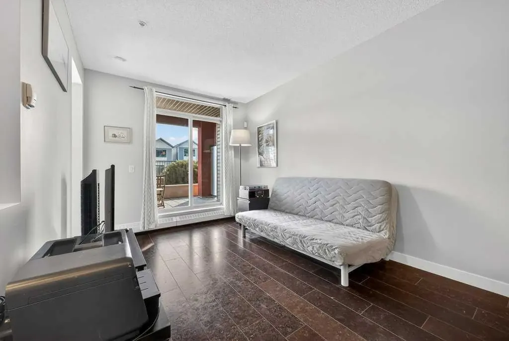 2727 28 Avenue SE Calgary AB T2B 0L4