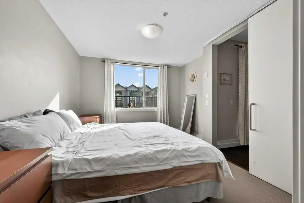 2727 28 Avenue SE Calgary AB T2B 0L4