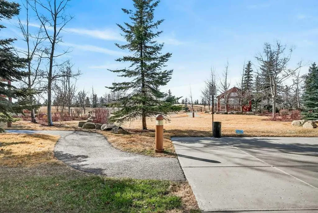 2727 28 Avenue SE Calgary AB T2B 0L4