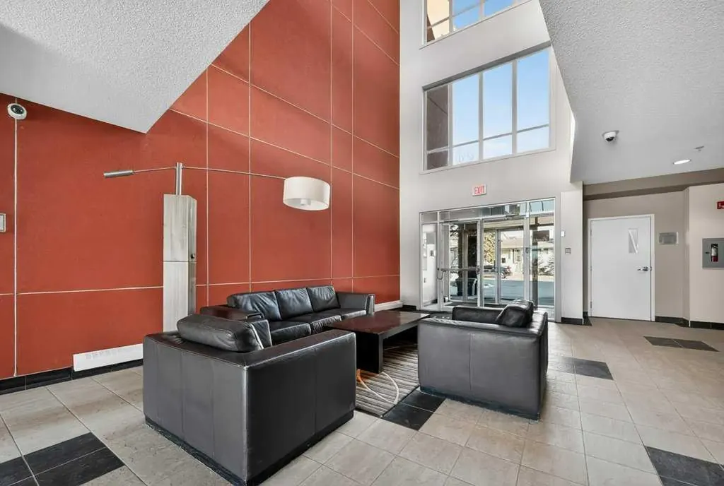 2727 28 Avenue SE Calgary AB T2B 0L4