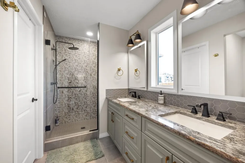 17 Calhoun Crescent NE Calgary AB T3P 1X8