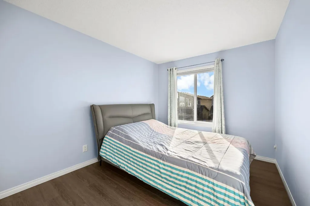 17 Calhoun Crescent NE Calgary AB T3P 1X8