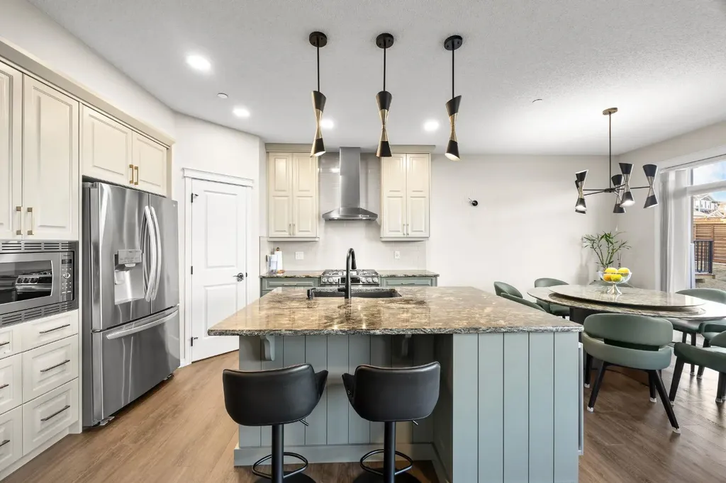 17 Calhoun Crescent NE Calgary AB T3P 1X8