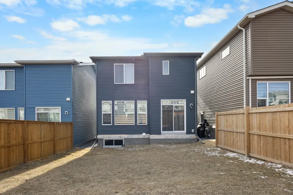 17 Calhoun Crescent NE Calgary AB T3P 1X8