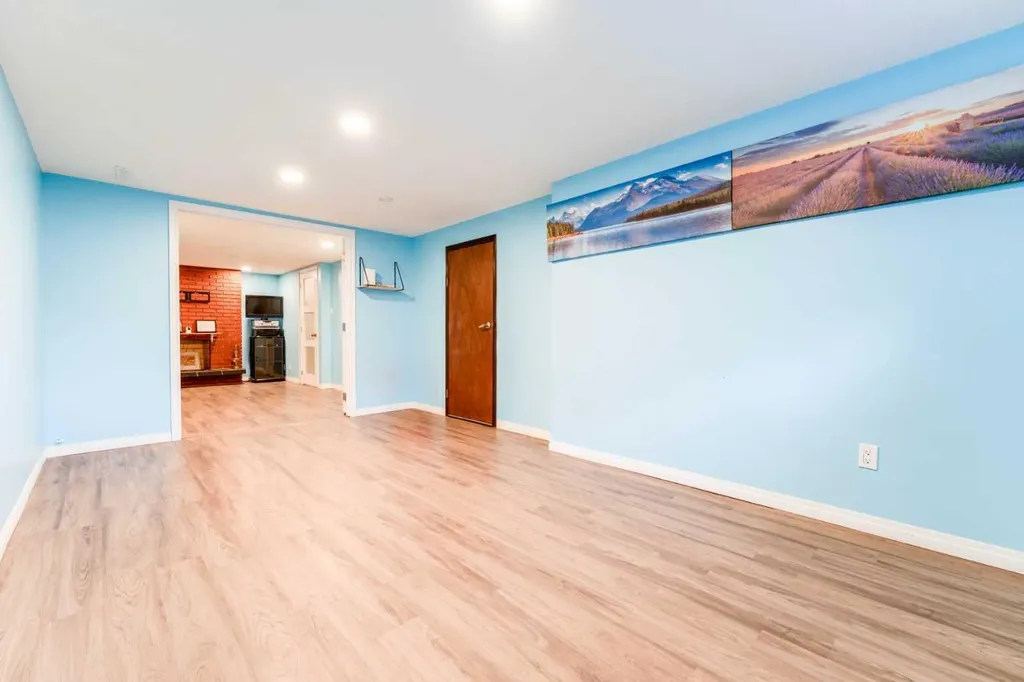 2018 Cottonwood Crescent SE Calgary AB T2B 1T1