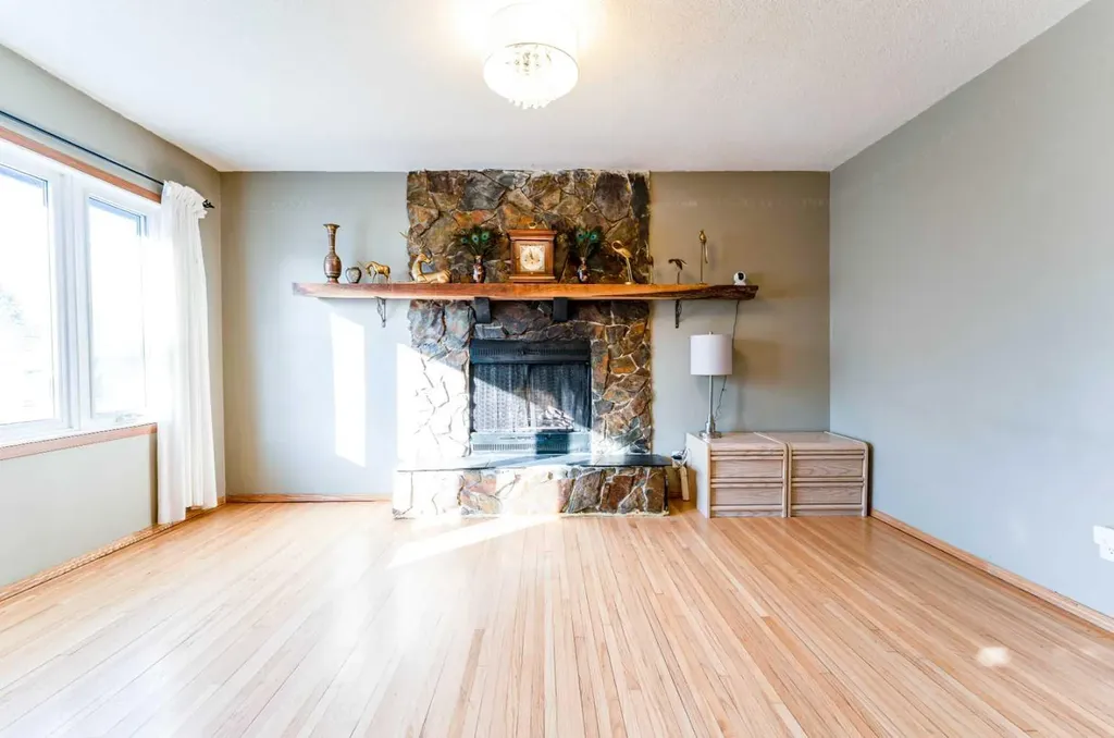 2018 Cottonwood Crescent SE Calgary AB T2B 1T1