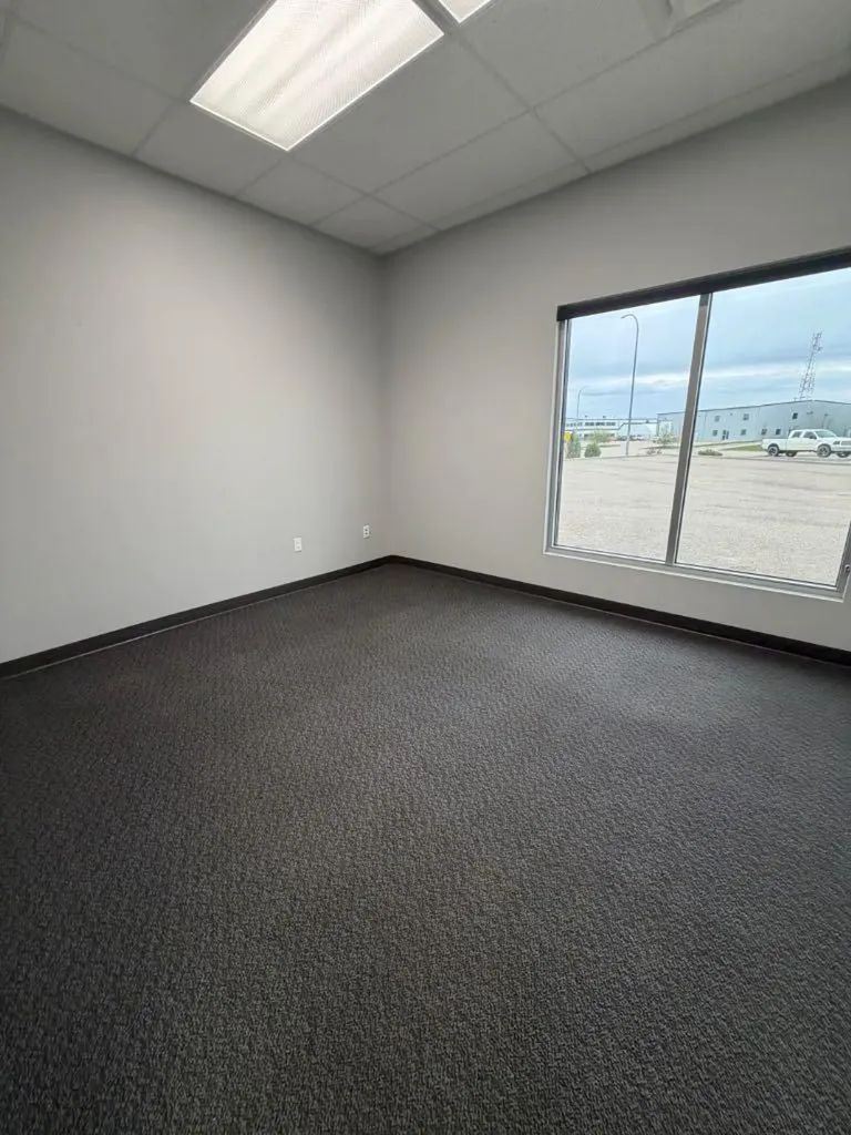 6643 63 Street Close Lloydminster AB T9V 3Y6