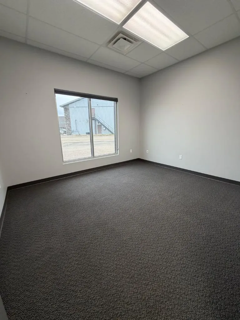 6643 63 Street Close Lloydminster AB T9V 3Y6