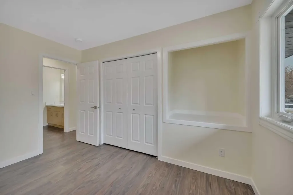 27 Gregson Crescent Red Deer AB T4P 2K3