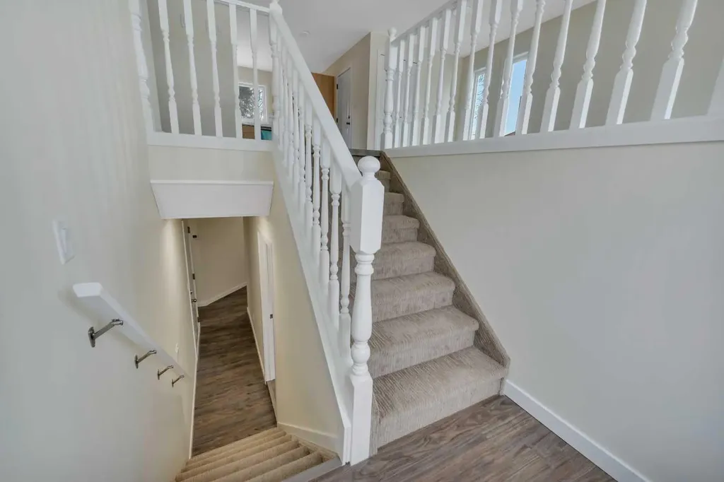 27 Gregson Crescent Red Deer AB T4P 2K3