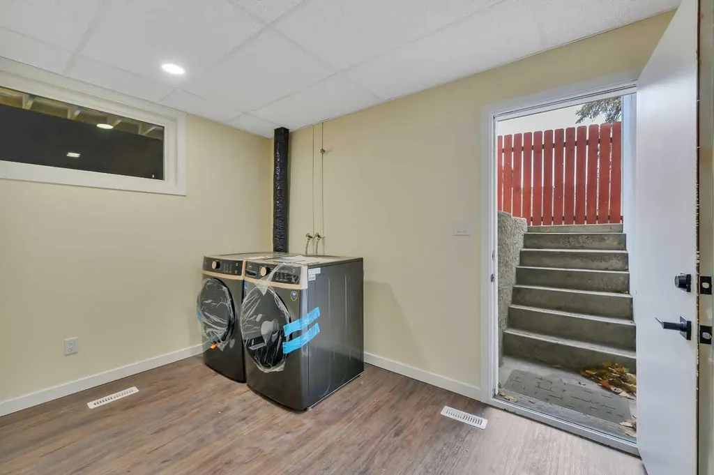 27 Gregson Crescent Red Deer AB T4P 2K3
