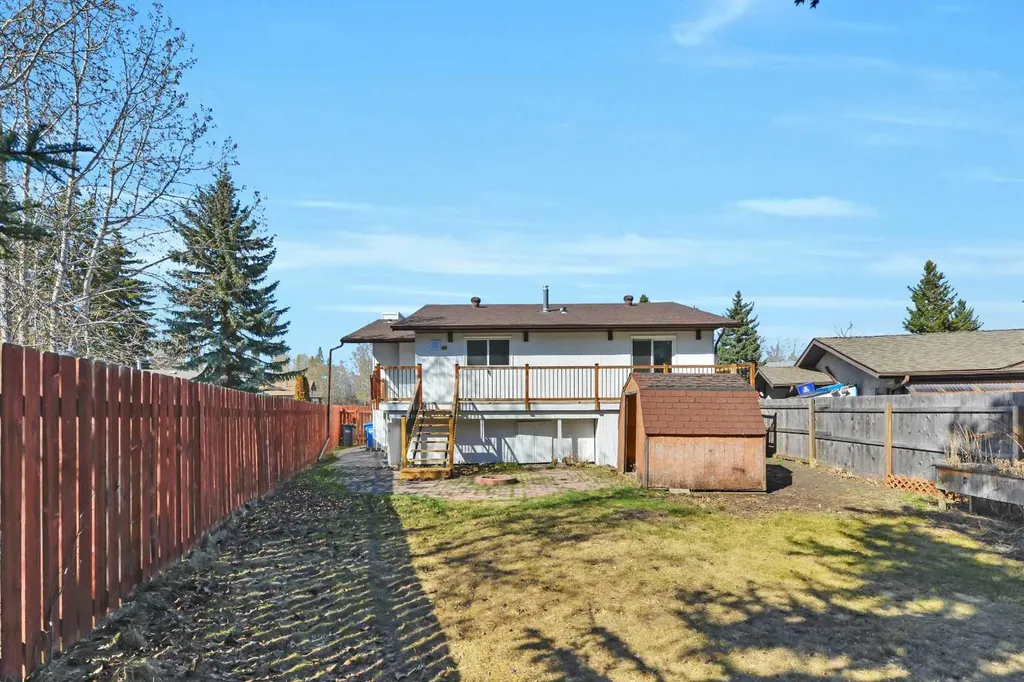 27 Gregson Crescent Red Deer AB T4P 2K3