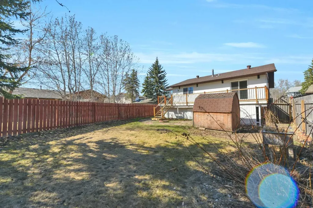 27 Gregson Crescent Red Deer AB T4P 2K3