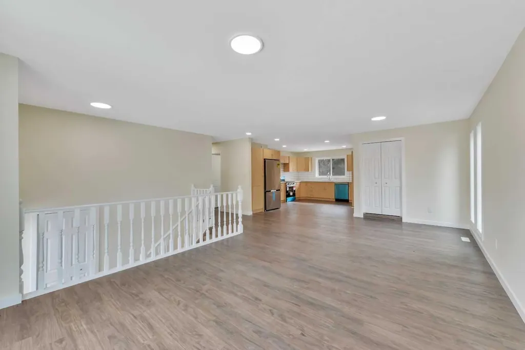 27 Gregson Crescent Red Deer AB T4P 2K3