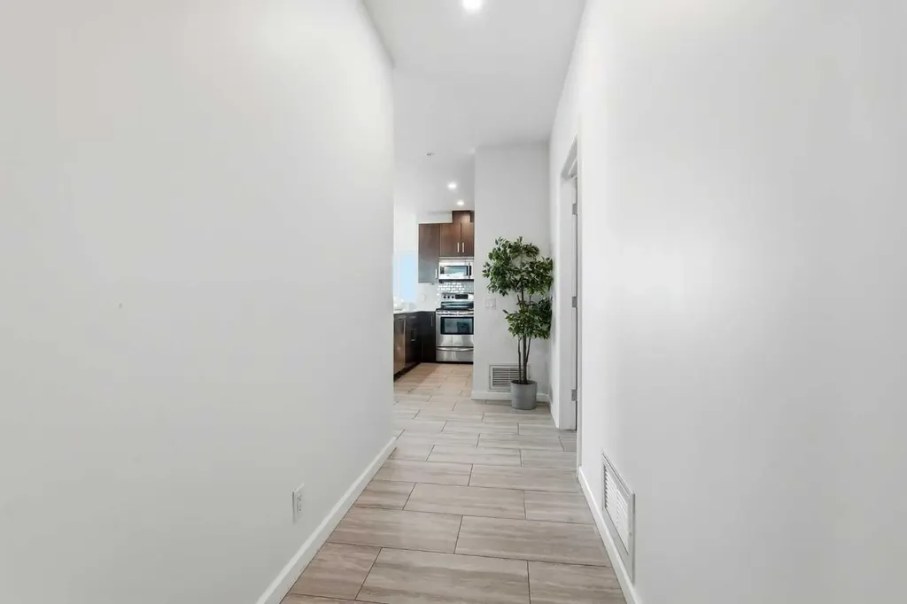 1410 1 Street SE Calgary AB T2G 5T7