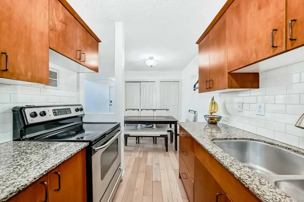 6400 Coach Hill Road SW Calgary AB T3H 1B8