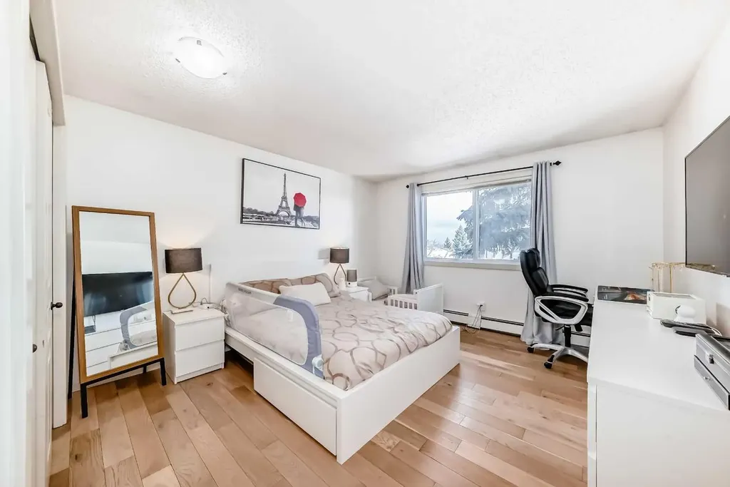 6400 Coach Hill Road SW Calgary AB T3H 1B8