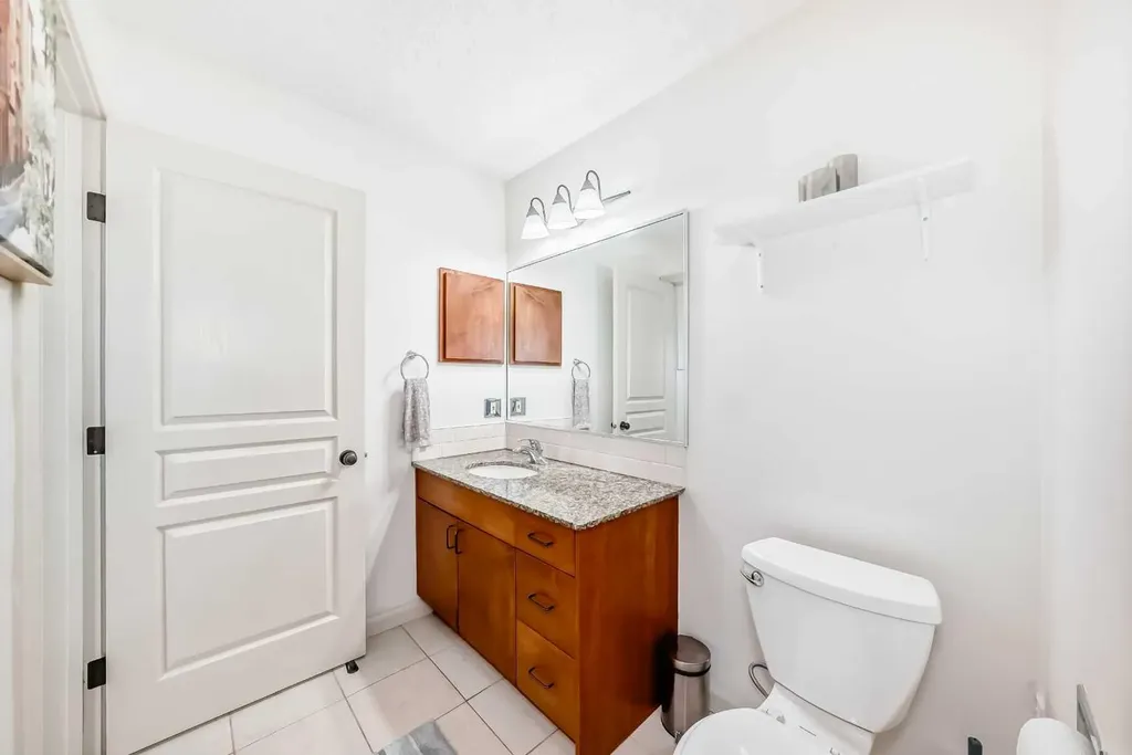 6400 Coach Hill Road SW Calgary AB T3H 1B8