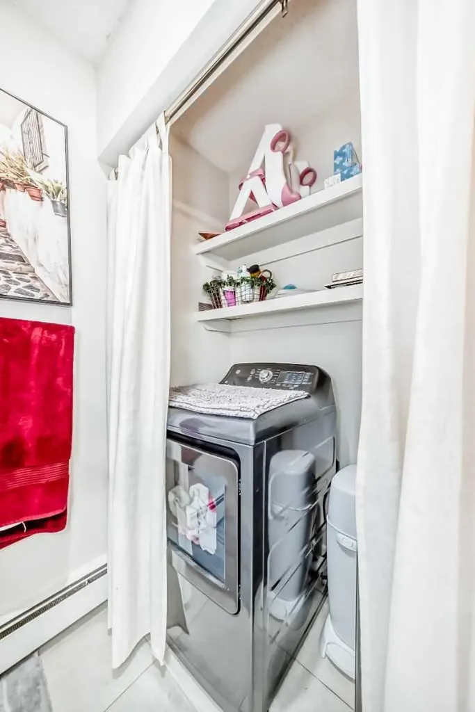 6400 Coach Hill Road SW Calgary AB T3H 1B8