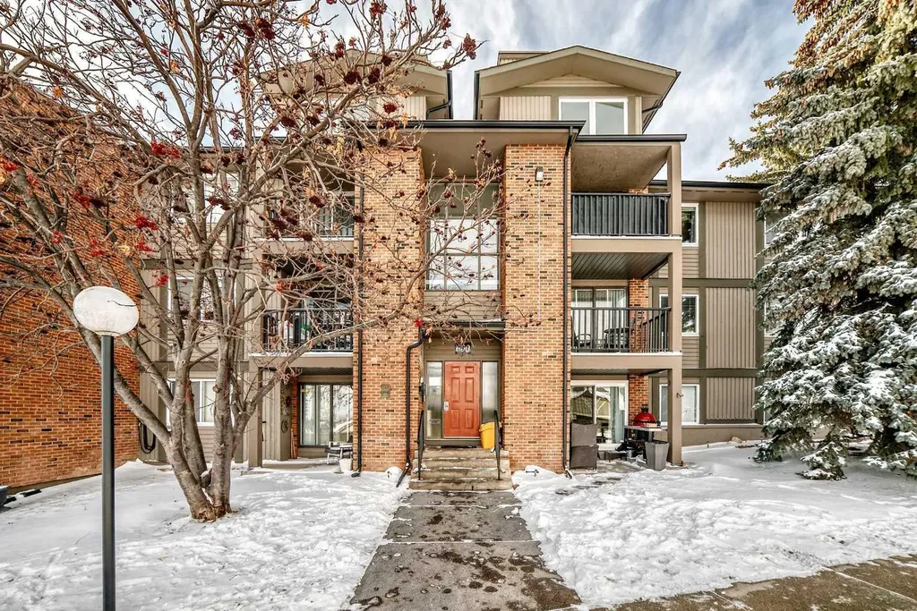 6400 Coach Hill Road SW Calgary AB T3H 1B8