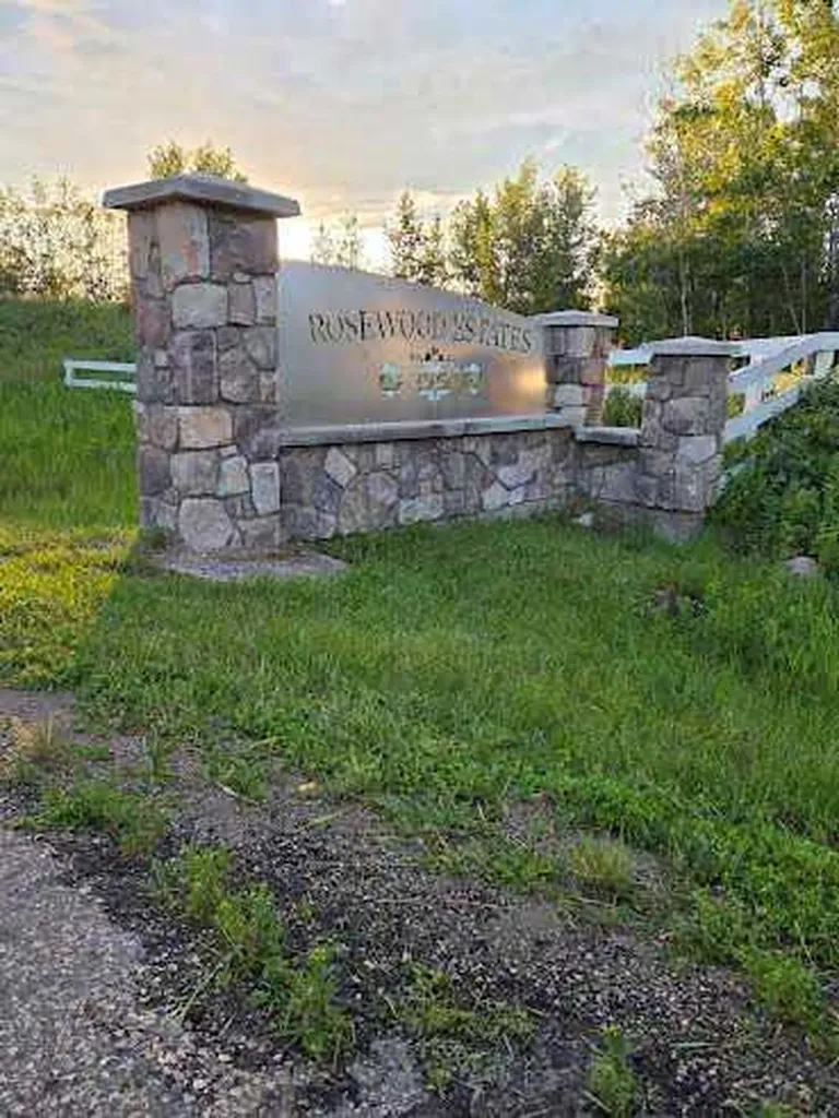 36246 251 Range Rural Red Deer County AB T4J 3E5