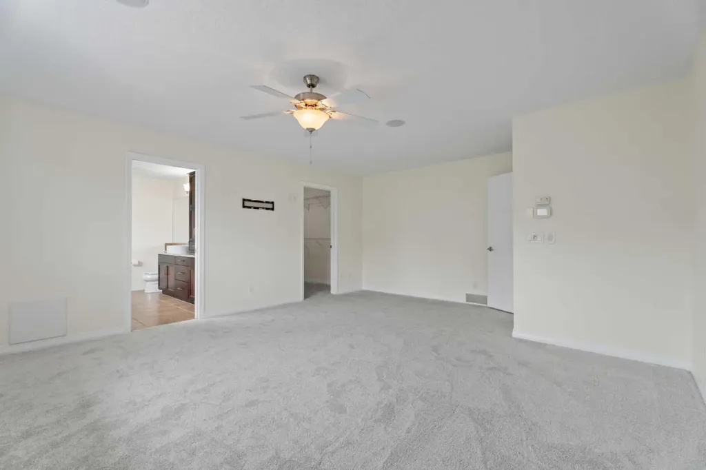 386 Mahogany Terrace SE Calgary AB T3M 0X4