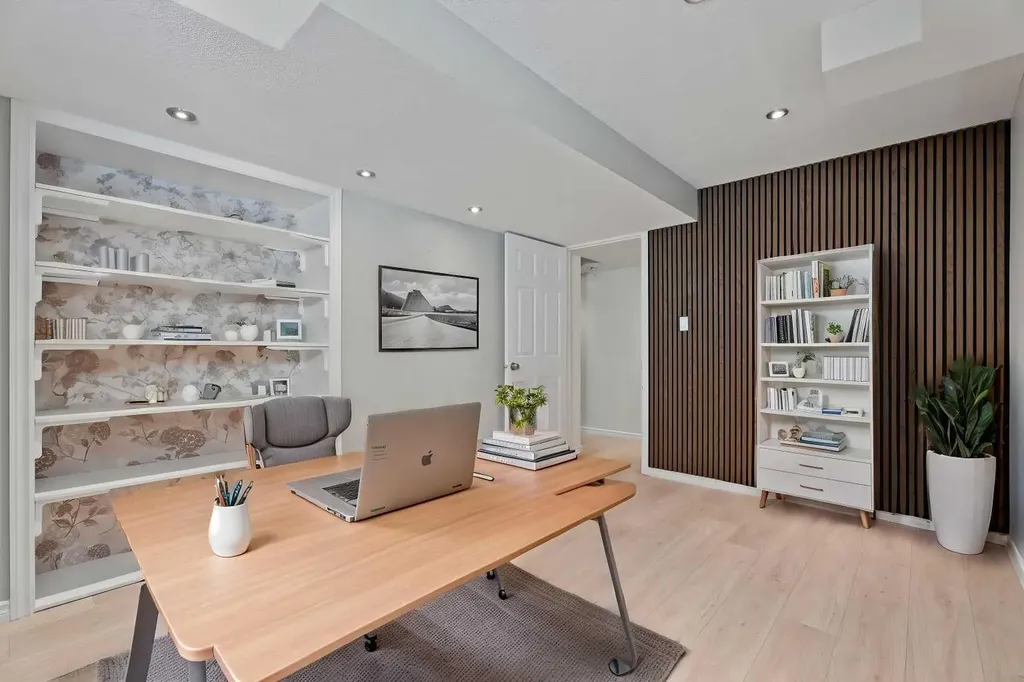 386 Mahogany Terrace SE Calgary AB T3M 0X4