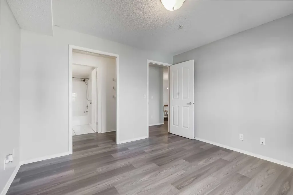 6224 17 Avenue SE Calgary AB T2A 7X8