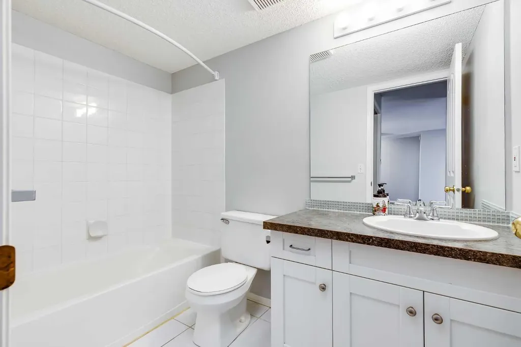 6224 17 Avenue SE Calgary AB T2A 7X8