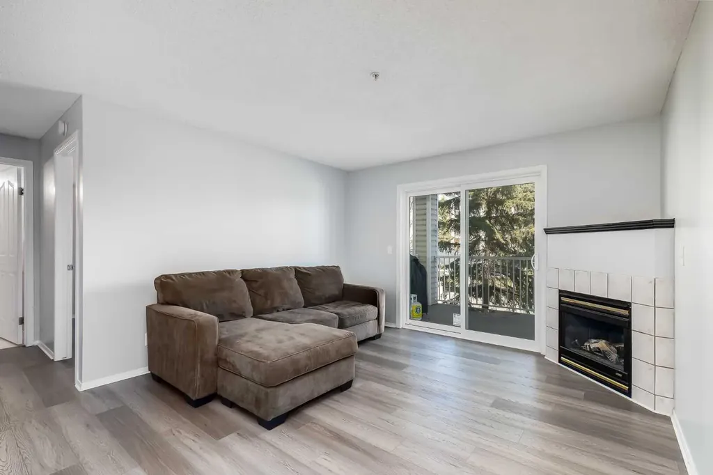 6224 17 Avenue SE Calgary AB T2A 7X8