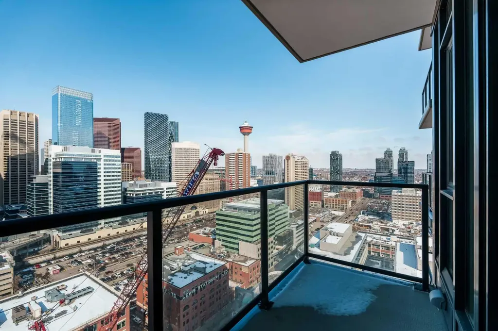 310 12 Avenue SW Calgary AB T2R 1B5