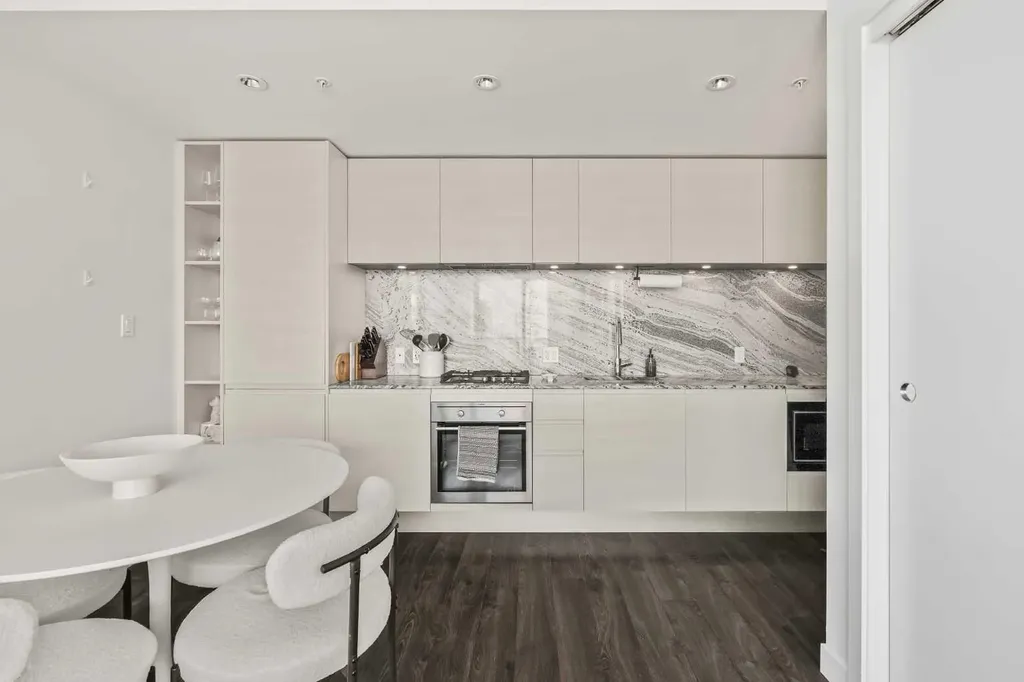 310 12 Avenue SW Calgary AB T2R 1B5
