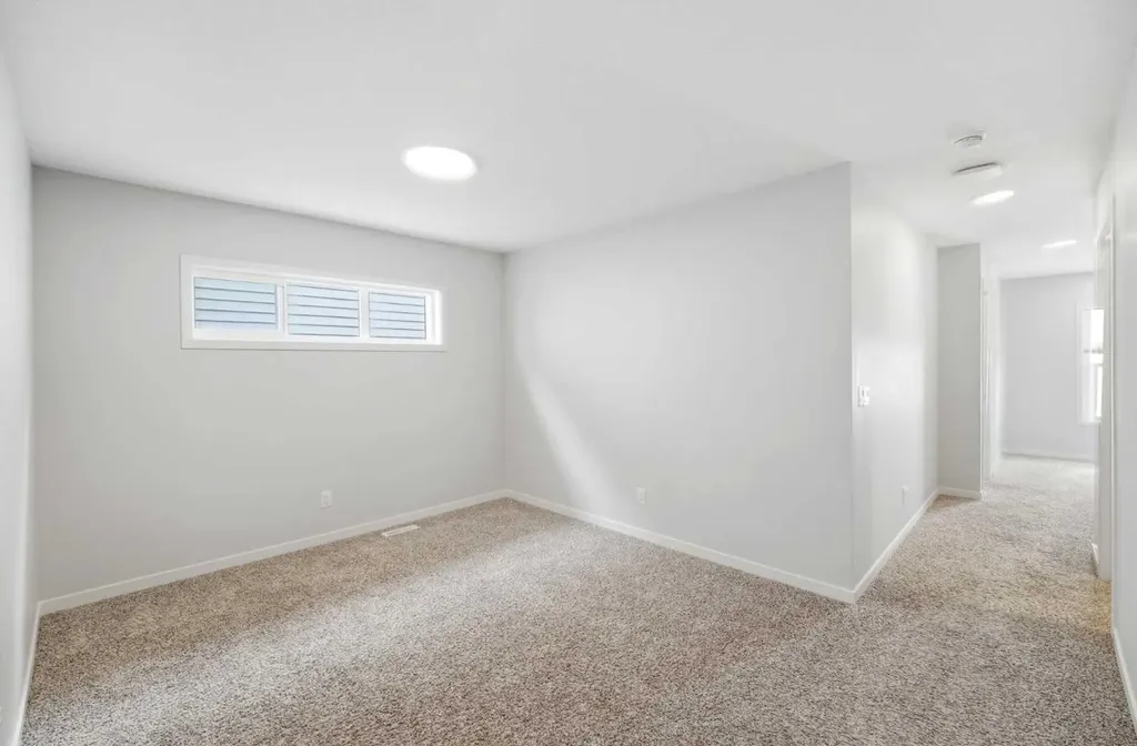 34 Aquila Way NW Calgary AB T3R 1Z6