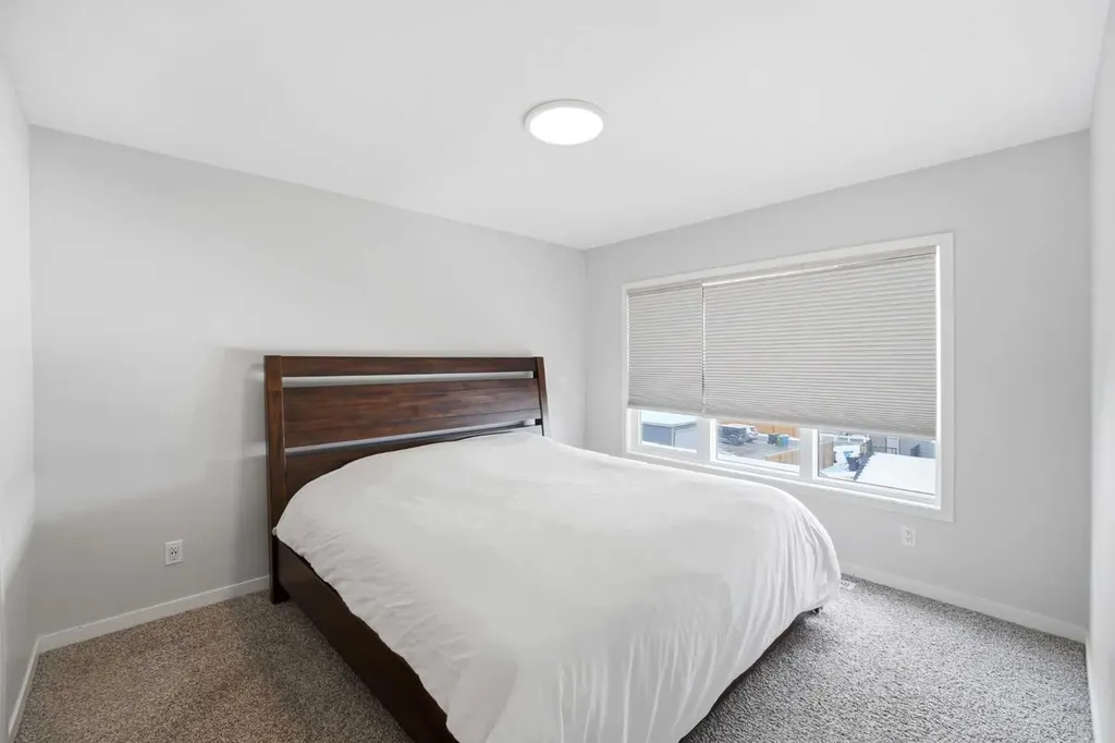 34 Aquila Way NW Calgary AB T3R 1Z6