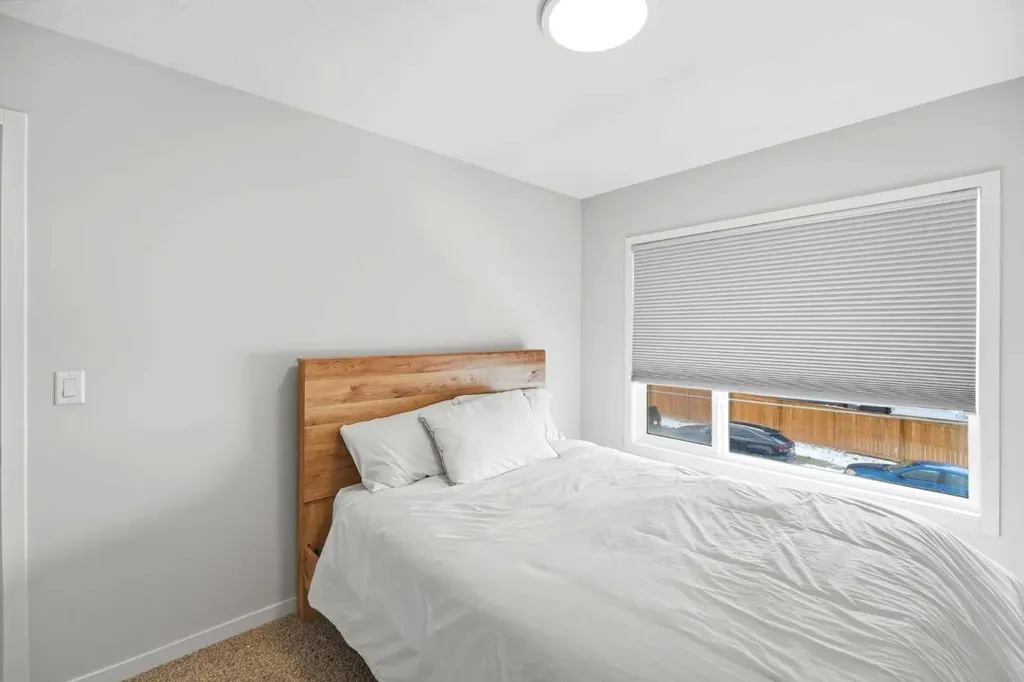34 Aquila Way NW Calgary AB T3R 1Z6