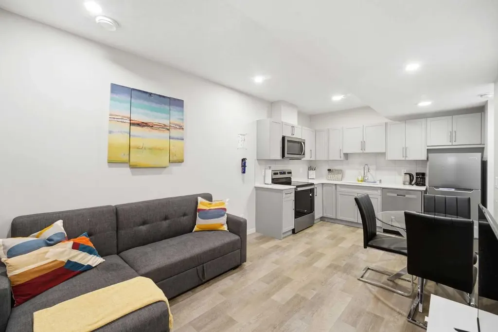 34 Aquila Way NW Calgary AB T3R 1Z6