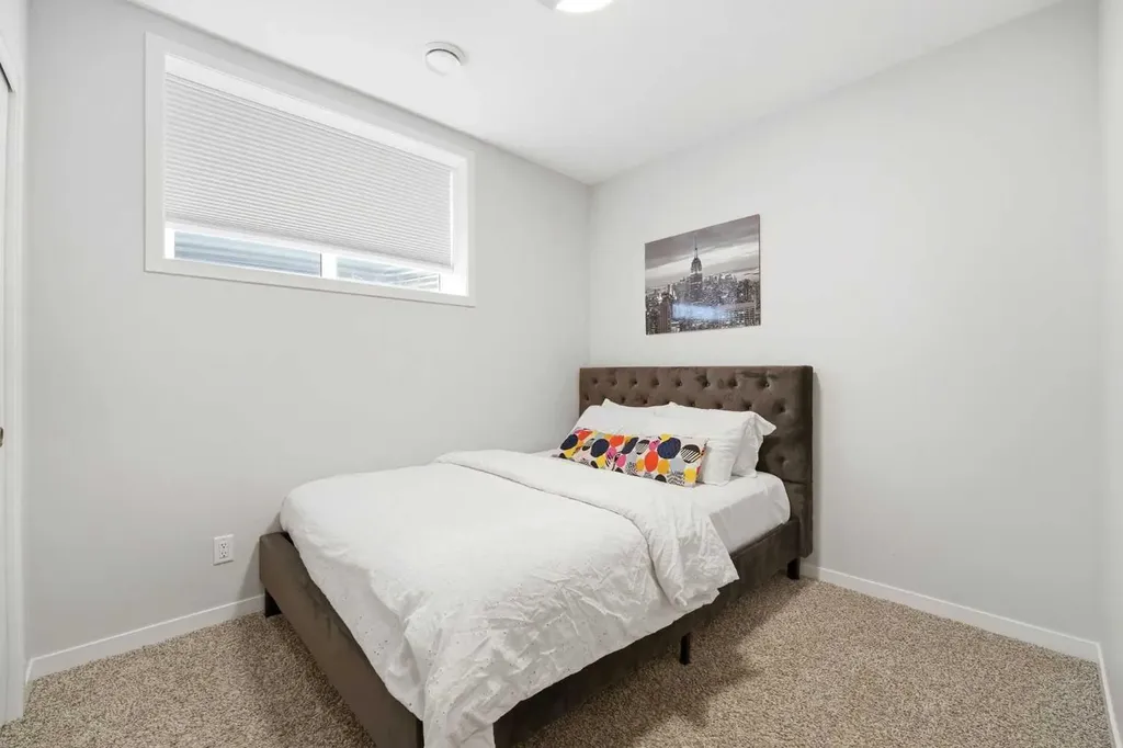 34 Aquila Way NW Calgary AB T3R 1Z6
