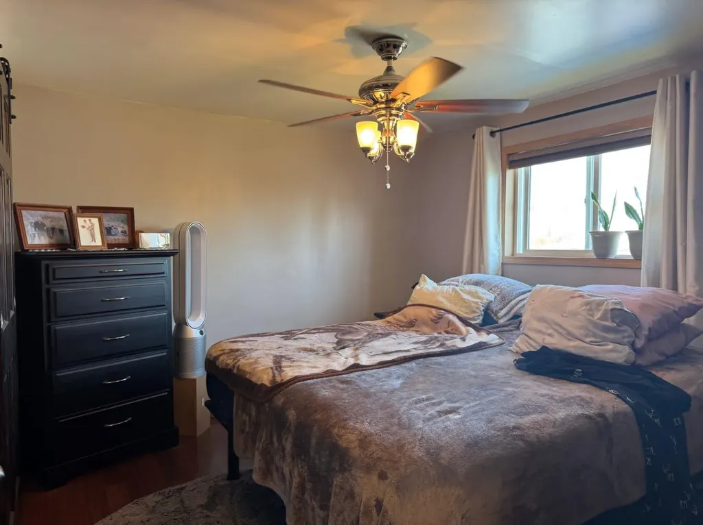 4631 54 Street Rycroft AB T0H 3A0