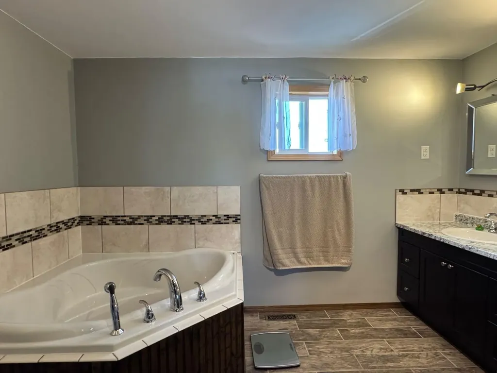 4631 54 Street Rycroft AB T0H 3A0