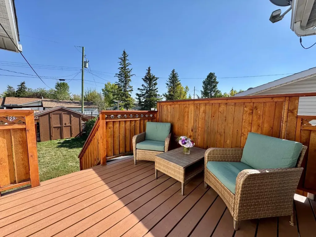 4631 54 Street Rycroft AB T0H 3A0