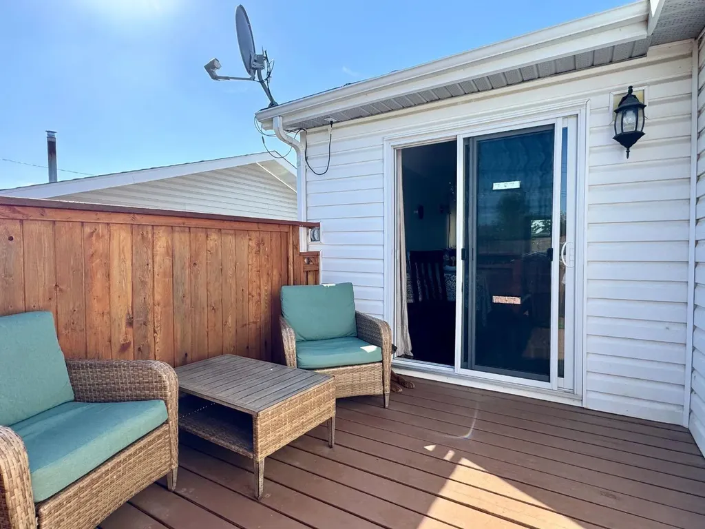 4631 54 Street Rycroft AB T0H 3A0