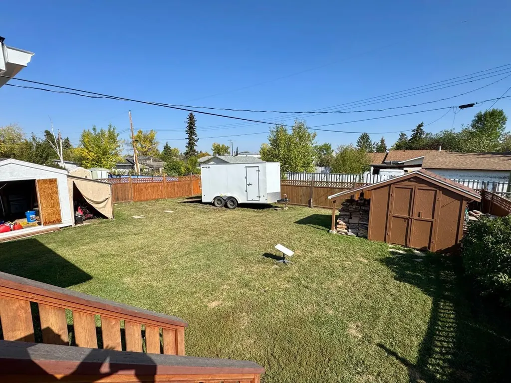 4631 54 Street Rycroft AB T0H 3A0